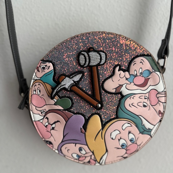 Danielle Nicole Disney 7 Dwarves Glitter Crossbody Purse - Picture 4 of 12